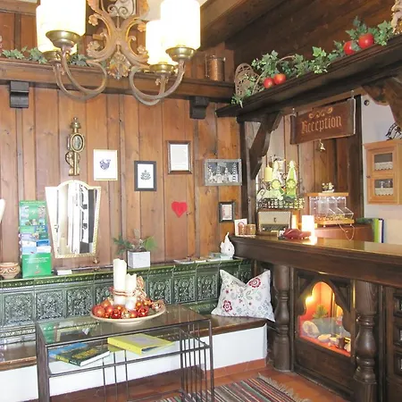 Holl Apartment Russbach am Pass Gschuett