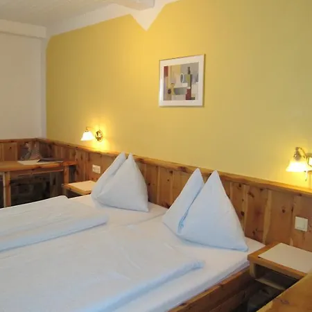 Apartment Holl Russbach am Pass Gschuett